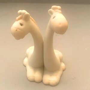 Precious Moments vintage 90s giraffe 🦒 pair